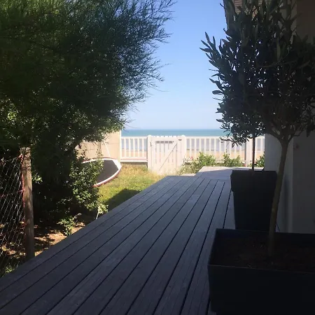 Maison Front De - Du Debarquement Bernieres-sur-Mer