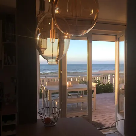 Holiday home Maison Front De - Du Debarquement